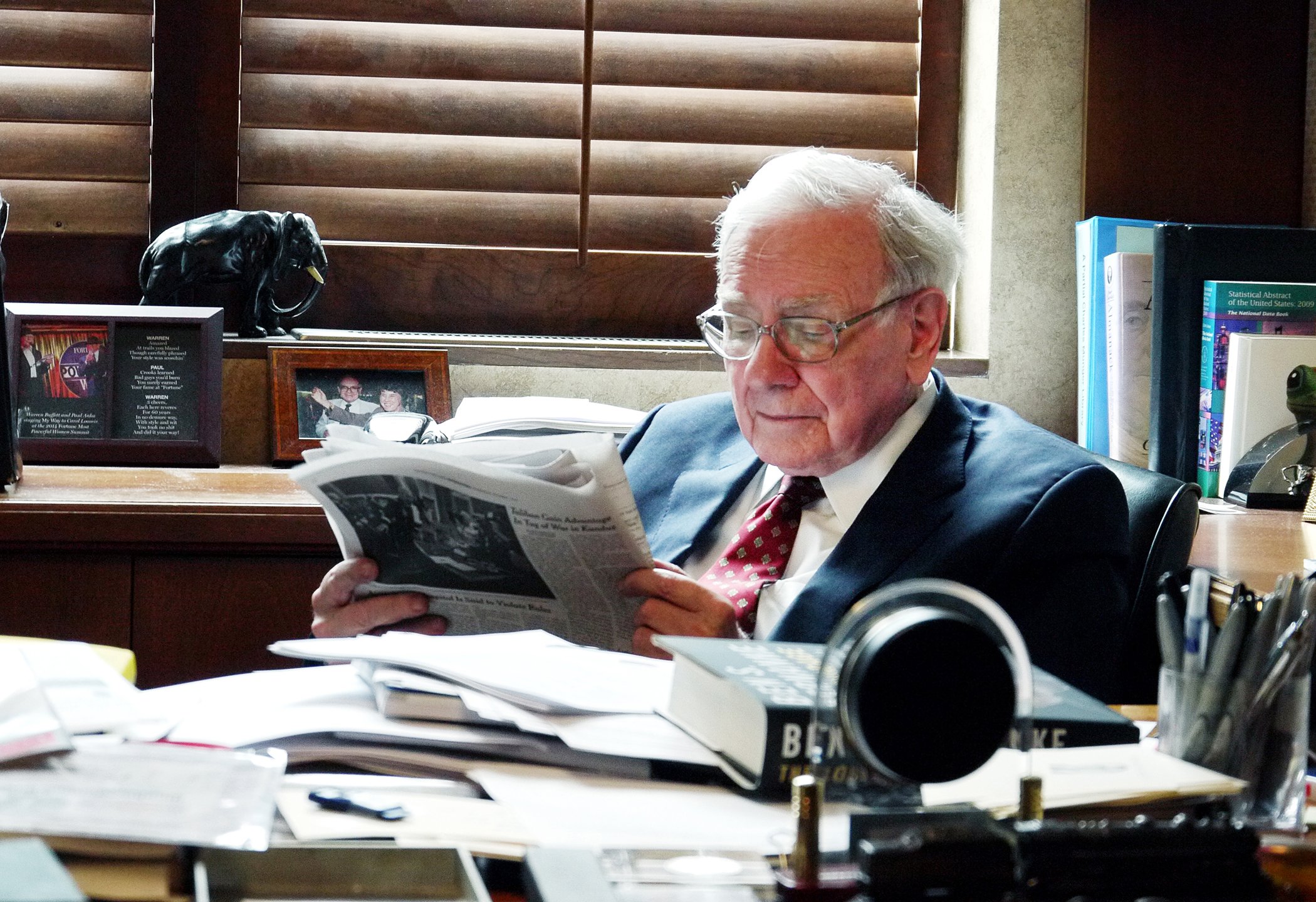Investment Legends 02: Warren Buffett